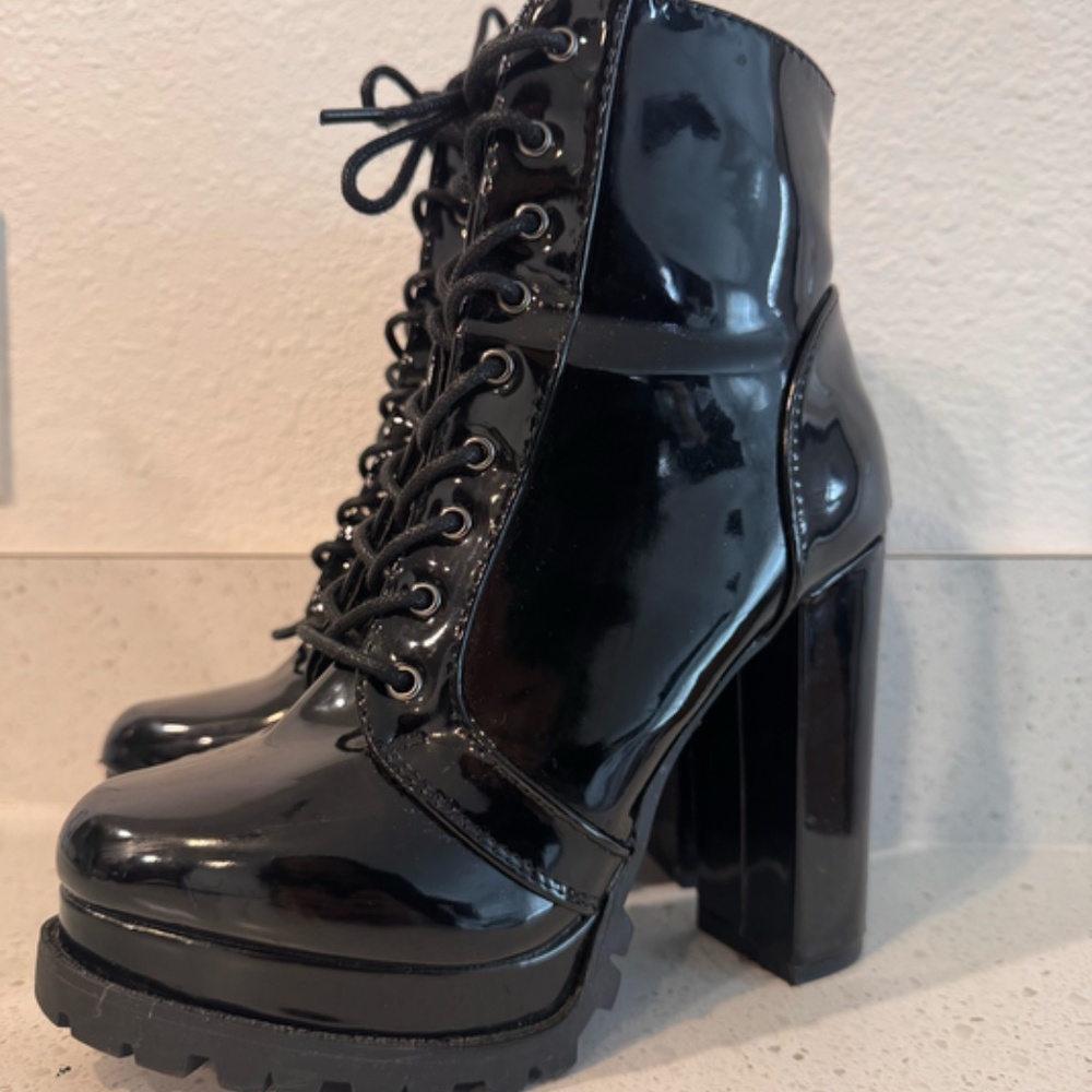 Black Leather Boots with Heels - Picture 2 of 4